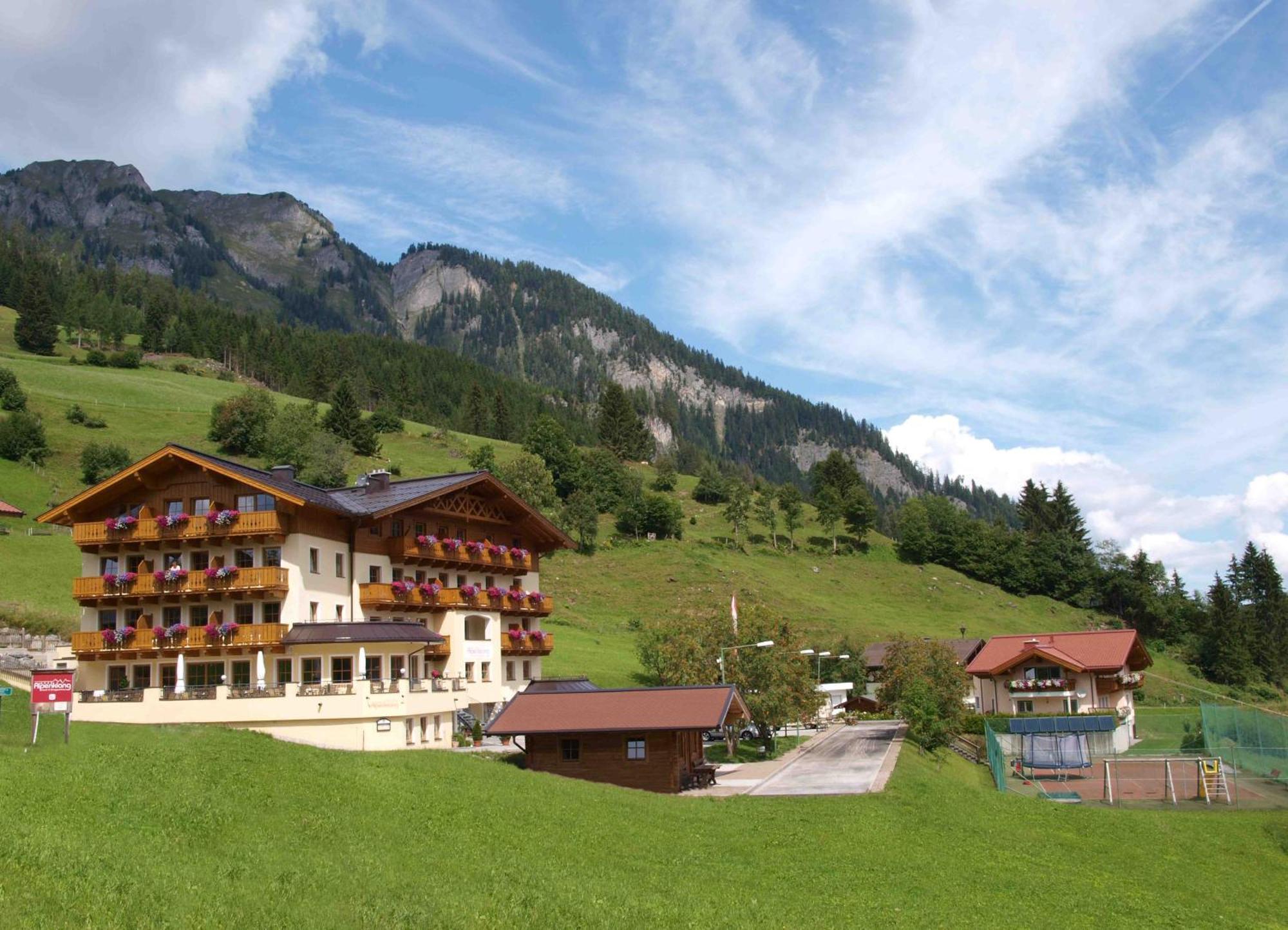 Berghotel Alpenklang Гросарл Екстериор снимка