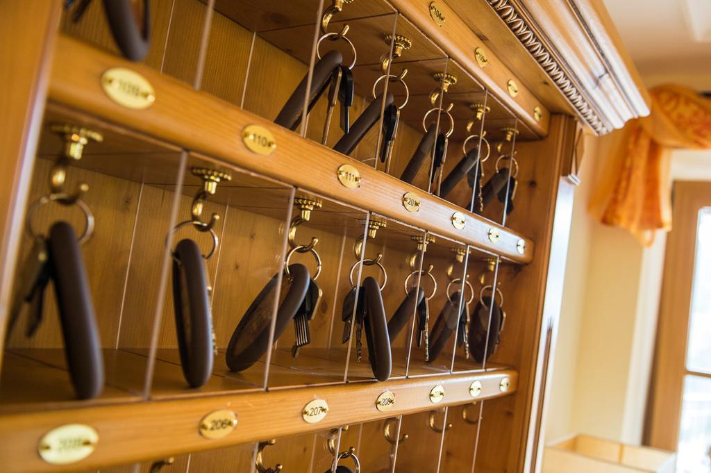 Berghotel Alpenklang Гросарл Екстериор снимка